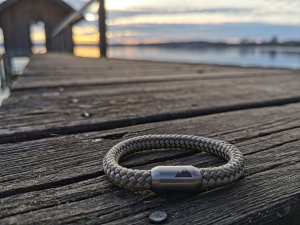 Zauberhafte Armbänder aus Segeltau